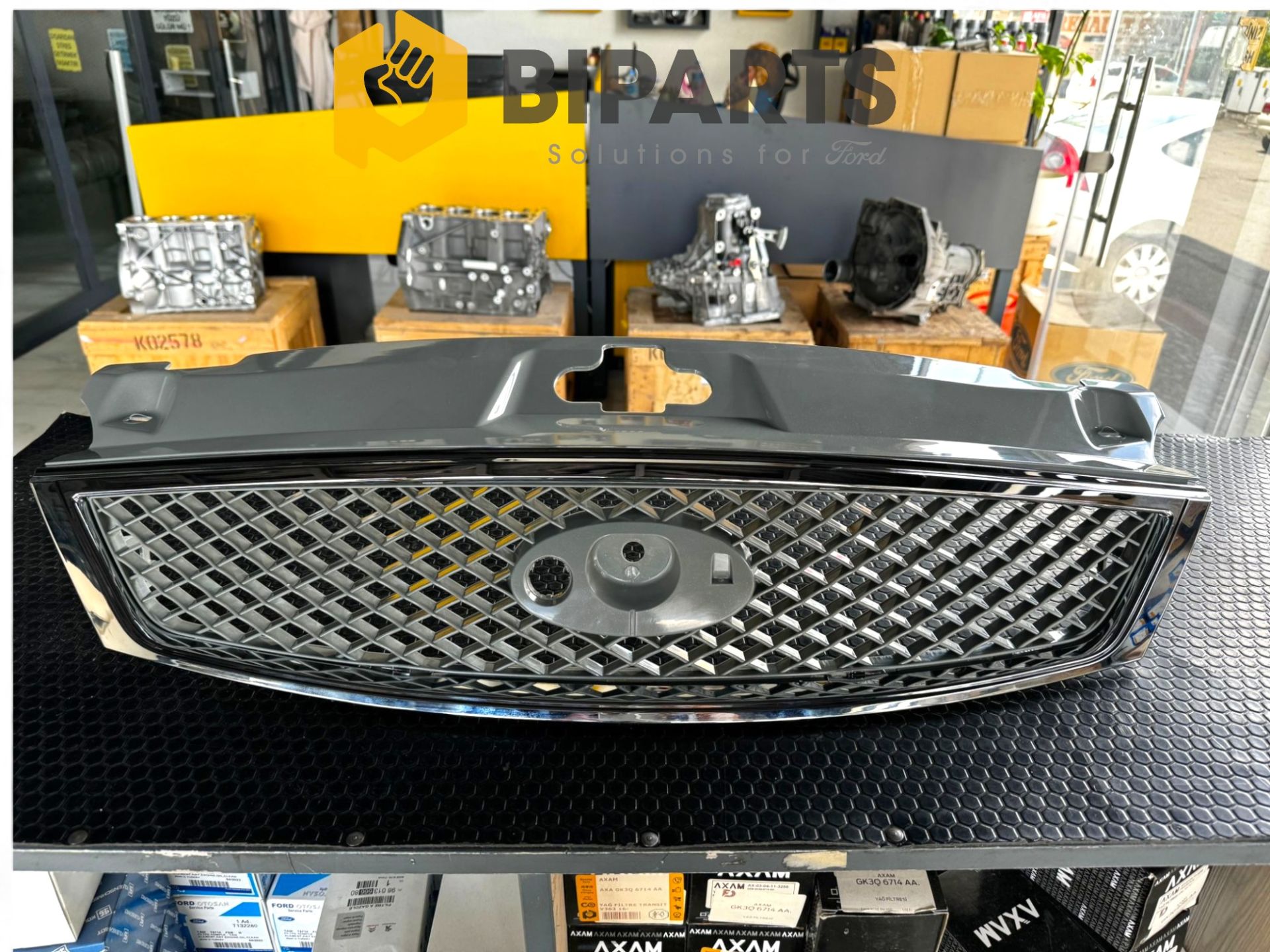 Ford MONDEO 03>05 Ön Panjur GRD 3S71 8A100 BC