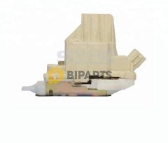 Ford Focus (1998 - 2005) Ön Sağ Kapı Kilidi XS41 A21812 DE